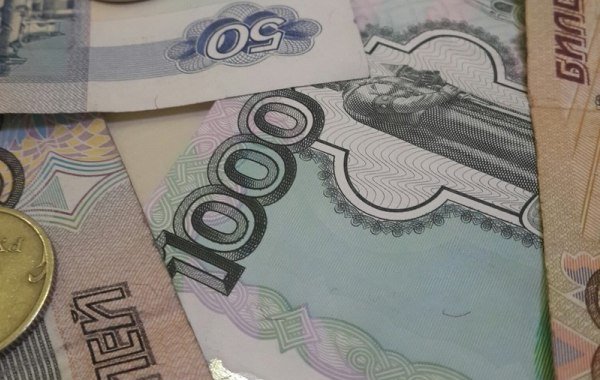 Госдума приняла закон об увеличении МРОТ в 2024 году до 19 242 рублей