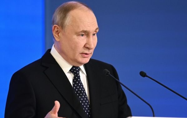 Путин: России необходимо повышать производительность труда или завозить рабочую силу