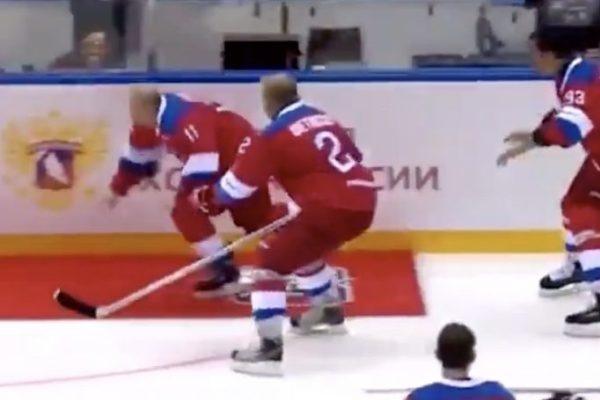 Падение Путина на льду попало на видео