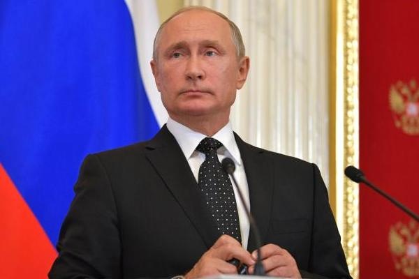 Путин напомнил, что Россия не "пожарная команда"