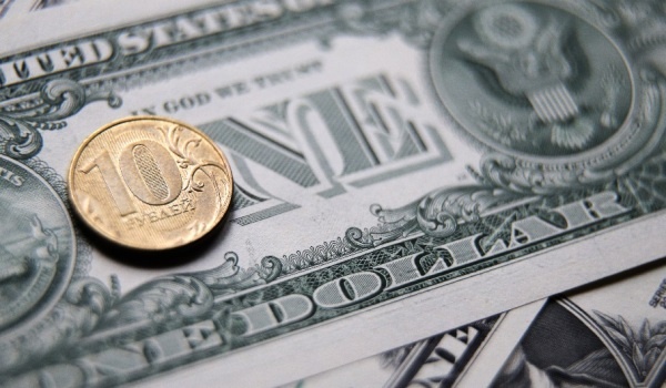Эксперты объяснили, почему курс рубля вскоре 