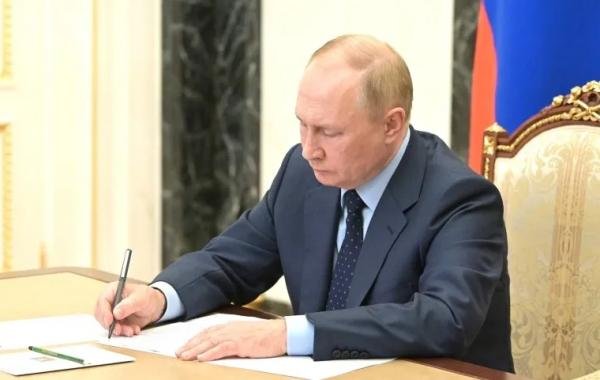 Путин подписал указ о службе иностранных граждан в Вооруженных силах России