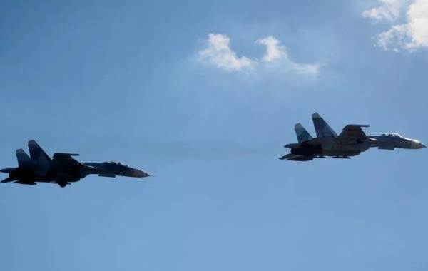 Российские истребители отогнали самолеты ВВС Британии от границы над Черным морем