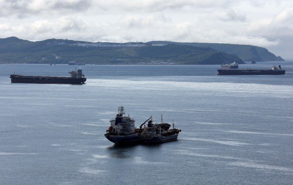 США заподозрили сто танкеров в перевозке российской нефти в обход санкций