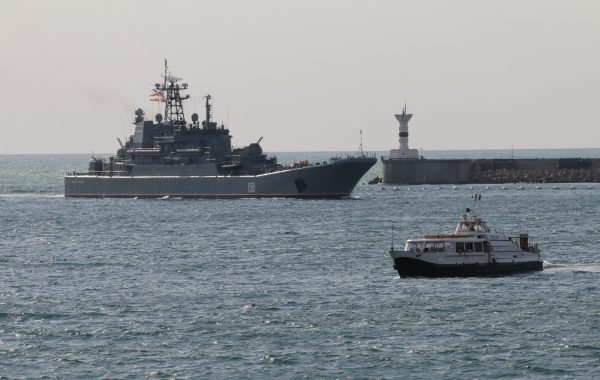 ВСУ попытались атаковать Крым безэкипажными катерами