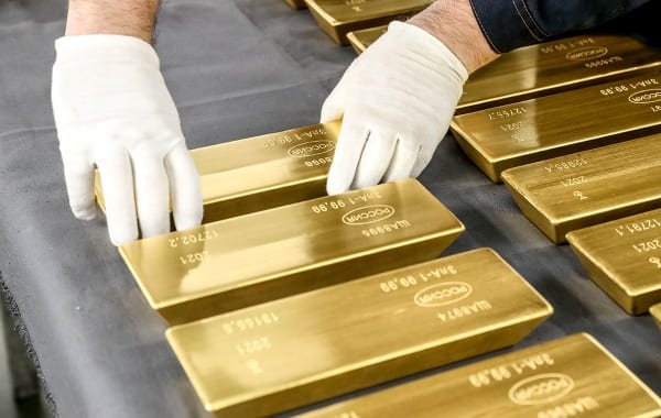 Тонны российского золота в обход Лондона вывозятся в Дубай и Гонконг