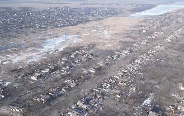 Российские войска в ходе боевых действий зачистили остатки окраин Марьинки
