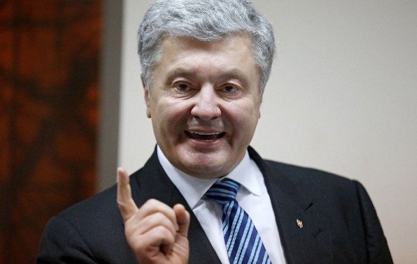 Пётр Порошенко выступил в Верховной раде и назвал ситуацию в ВСУ "преступлением"
