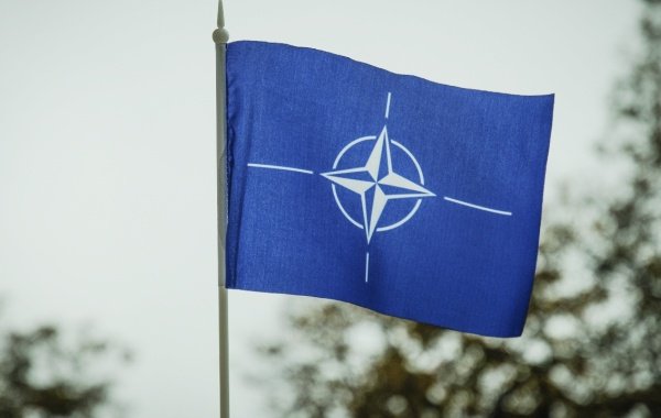 Во Франции заявили о возможном нападении НАТО на Россию под чужим флагом