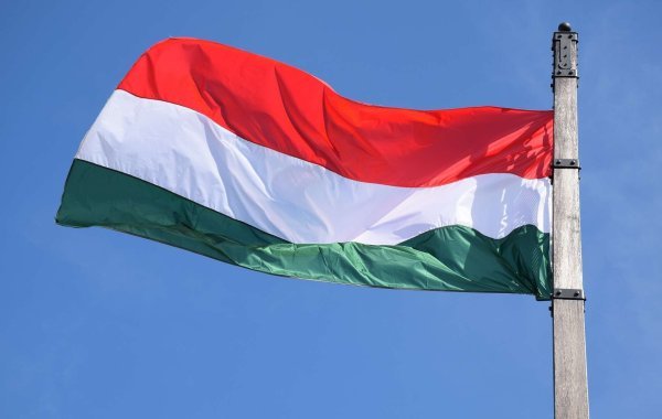 ЕС может саботировать экономику Венгрии из-за вето на помощь Украине