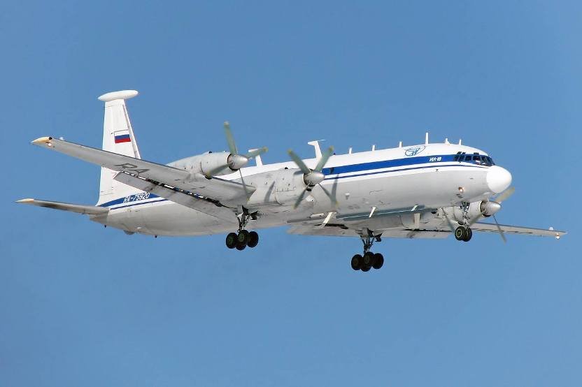 Стало известно о загадочном инциденте с самолётами А-50У и Ил-22 над Азовским морем