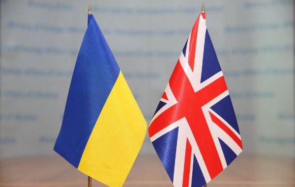 Премьер Украины Денис Шмыгаль пообещал защитить Великобританию от России
