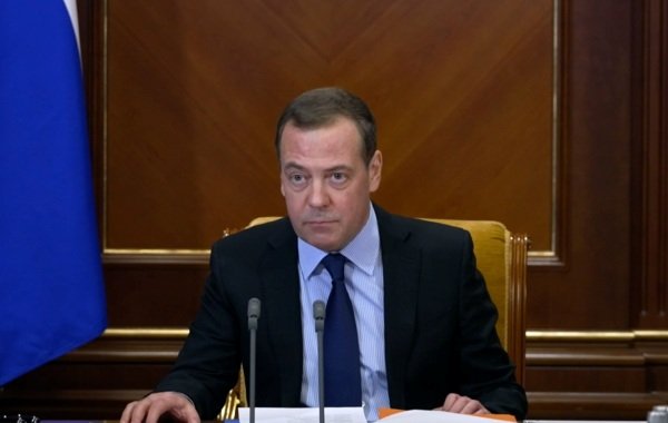 Медведев на заседании по работе ВПК зачитал телеграмму Сталина к заводам