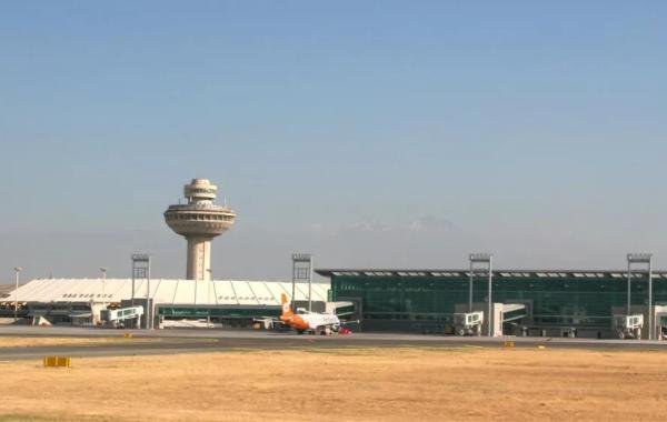 Армения попросила Россию вывести пограничников из аэропорта Звартноц