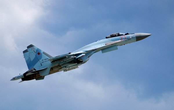 На Авдеевском направлении российские Су-35С не позволяют авиации ВСУ взлетать с аэродромов