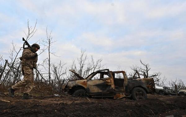 Путин: Украина бросала своих бойцов в Крынках на убой