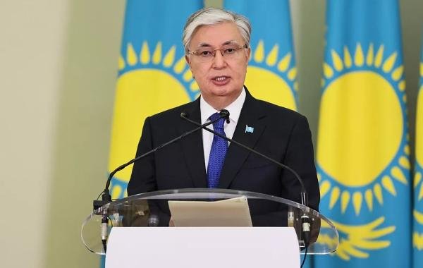 Президент Казахстана Токаев назвал борьбу с русским языком глупостью