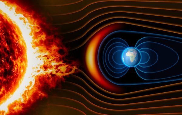 На Земле начались магнитные бури после сильного выброса на Солнце