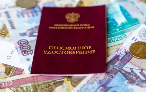 Госдума приняла закон об индексации пенсий работающим пенсионерам