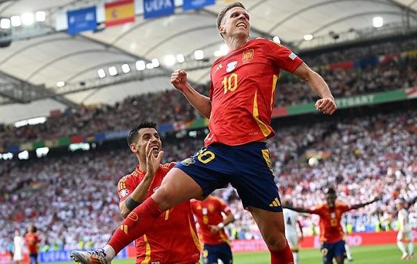 Сборная Испании вышла в полуфинал чемпионата Европы по футболу