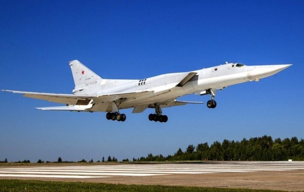 ФСБ: пресечена попытка угона стратегического бомбардировщика Ту-22М3 на Украину