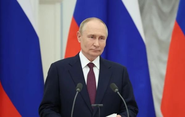 Путин: Россия выступает за завершение конфликта на Украине, а не за перемирие
