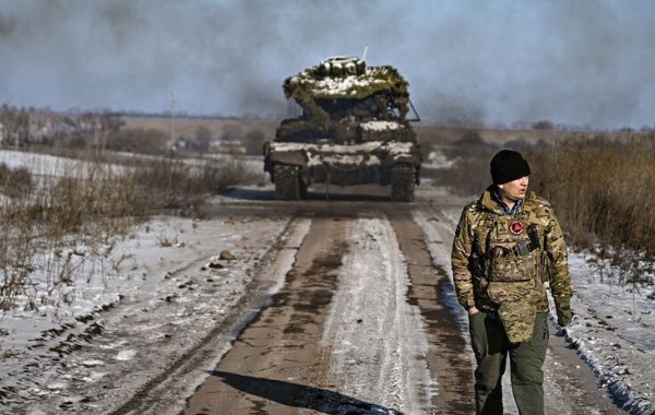 Юрий Подоляка в свежей сводке от 14.02.2025 сообщил о том, ВС РФ ведут тяжёлые бои южнее Покровска