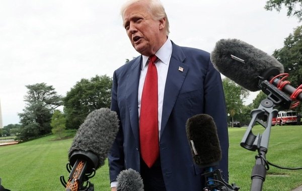 Трамп заявил, что не обуславливает переговоры с Путиным его встречей с Зеленским