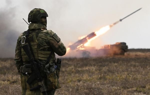 ВС РФ близки к созданию котла под Купянском: новые сведения из зоны СВО от Юрия Подоляки на 17.10.2025