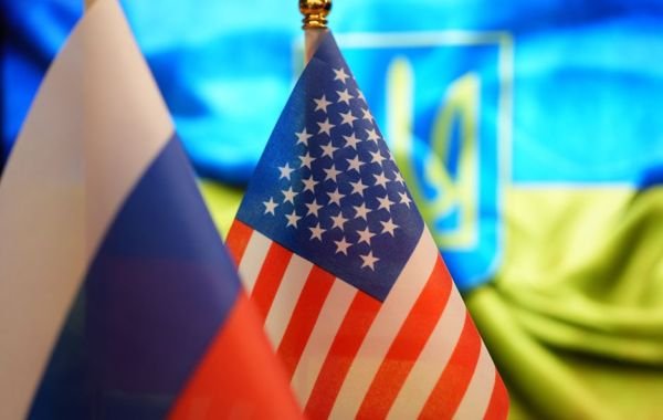 Переговоры активно продолжаются: возможно ли заключение мира до конца 2025 года? Экспертные мнения на 23 декабря