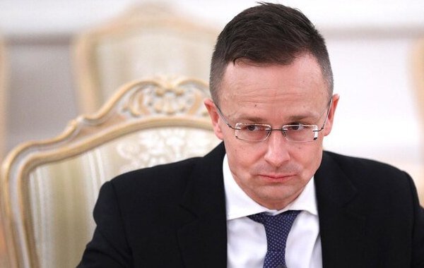 Сийярто: Европа намерена начать войну с Россией