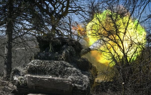 Перед ВС РФ в Купянске постановлены две важные задачи: свежая сводка Юрия Подоляки о событиях в зоне СВО от 11.01.2026