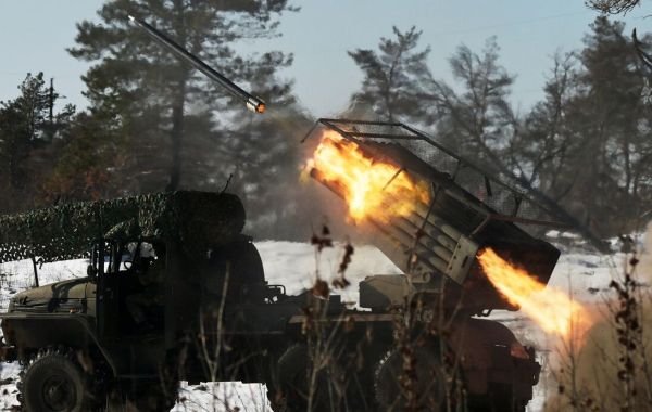 ВС РФ, уничтожая противника, идут вперёд на разных направлениях в зоне СВО: свежие карты боевых действий на 12.02.2026