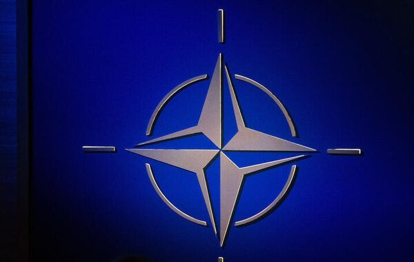 Россия будет требовать от НАТО на бумаге отказаться от расширения