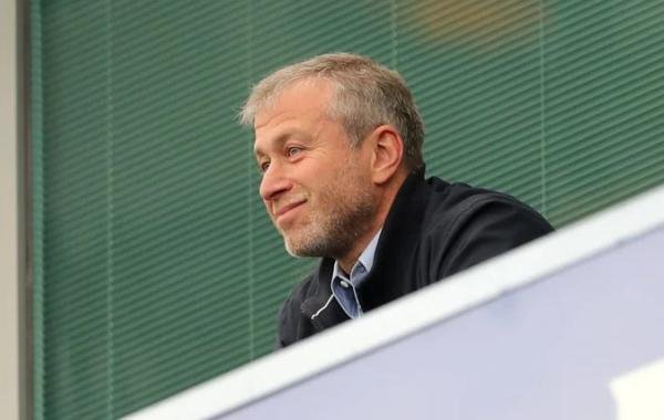 Абрамович намерен отправить часть денег от продажи "Челси" раненым бойцам ВС РФ