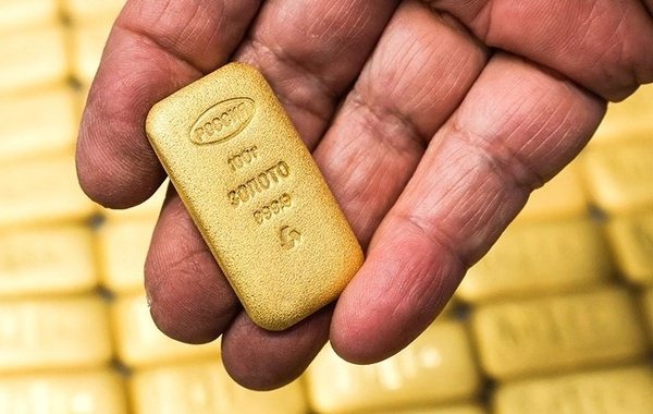 Путин ограничил вывоз наличных рублей и золота с 1 апреля 2026 года