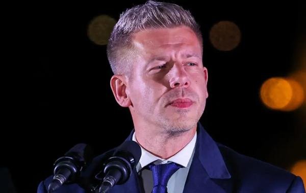 Мадьяр заявил, что ответит на звонок Путина, но сам звонить ему не будет