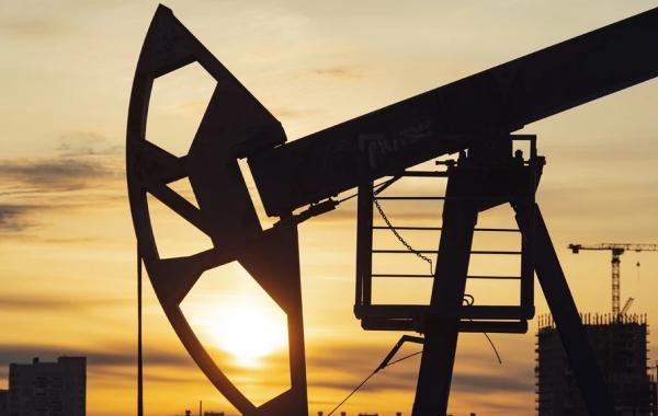 США вернули санкции против российской нефти