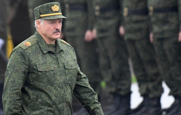 Лукашенко утвердил призыв офицеров запаса до 27 лет в 2026 году