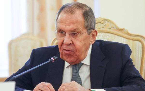 Лавров: Зеленский в 2014 году просил дать говорить в Донбассе на русском