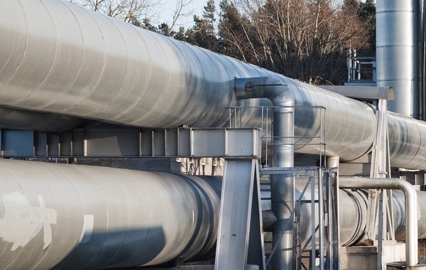 Песков объяснил остановку поставок казахстанской нефти в ФРГ