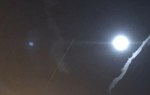 Серия взрывов зафиксирована в Челябинске: город оказался под атакой БПЛА, подробности на 25.04.2026