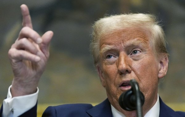 Трамп заявил, что нефтепроводы Ирана взорвутся через три дня