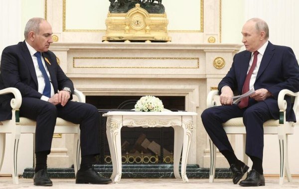 Hraparak: Путин провел жёсткий разговор с Пашиняном в Кремле