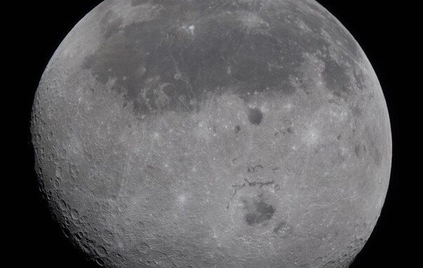 Пилотируемый корабль "Орион" завершил облёт Луны