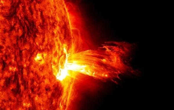 Магнитная буря 4 мая 2026: в понедельник на Земле ожидается новый всплеск геомагнитной активности