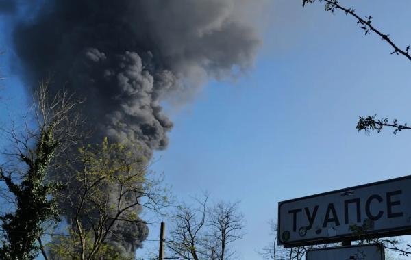 Взрывы прогремели в Туапсе в ночь на 1 мая: ВСУ в четвёртый раз атаковали морской терминал