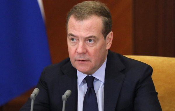 Медведев: Германия взяла курс на реванш за поражение во Второй мировой войне