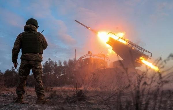 Бойцы ВС РФ мощно продвинулись сразу на нескольких направлениях: новая сводка СВО от Юрия Подоляки по данным на 1 мая