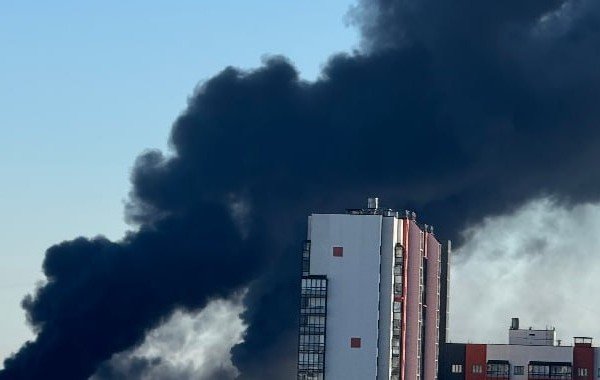 Жители юга Петербурга сообщили о взрывах в заливе после атаки БПЛА: стали известны первые подробности на 3 июня